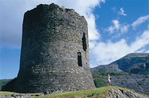 dolbadarn castle.jpg